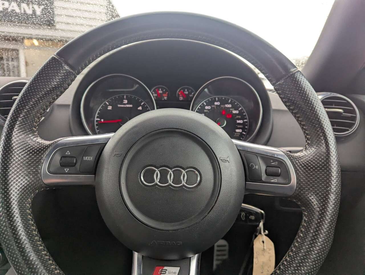 2011 AUDI TT 2011 AUDI TT