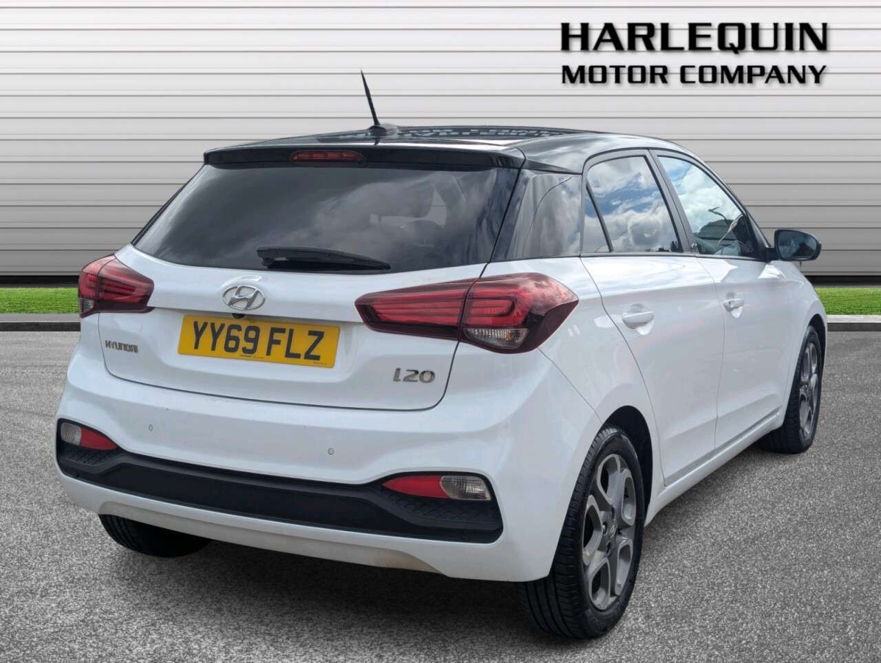 A 2019 HYUNDAI I20 1.2 Play Hatchback 5dr Petrol Manual Euro 6 (s/s) (84 ps) FULL SERVICE HIST A 2019 HYUNDAI I20 1.2 Play Hatchback 5dr Petrol Manual Euro 6 (s/s) (84 ps) FULL SERVICE HIST