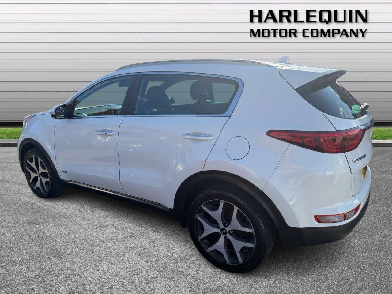 A 2016 KIA SPORTAGE 2.0 CRDi GT-Line SUV 5dr Diesel Manual AWD Euro 6 (134 bhp) FULL SERVICE HI A 2016 KIA SPORTAGE 2.0 CRDi GT-Line SUV 5dr Diesel Manual AWD Euro 6 (134 bhp) FULL SERVICE HI