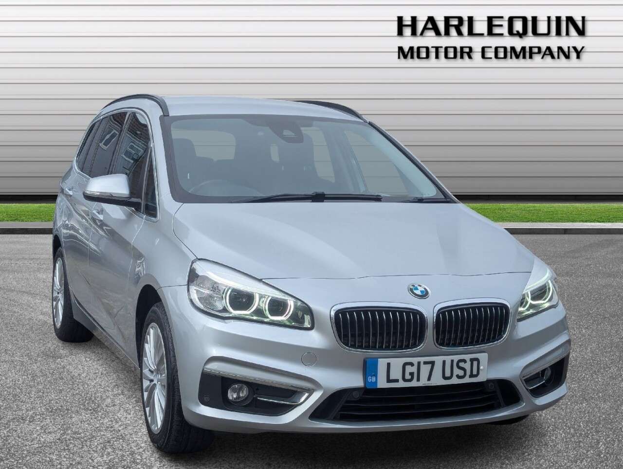 A 2017 BMW 2 SERIES GRAN TOURER 2.0 220d Luxury MPV 5dr Diesel Auto xDrive Euro 6 (s/s) (190 ps) FULL BMW S A 2017 BMW 2 SERIES GRAN TOURER 2.0 220d Luxury MPV 5dr Diesel Auto xDrive Euro 6 (s/s) (190 ps) FULL BMW S