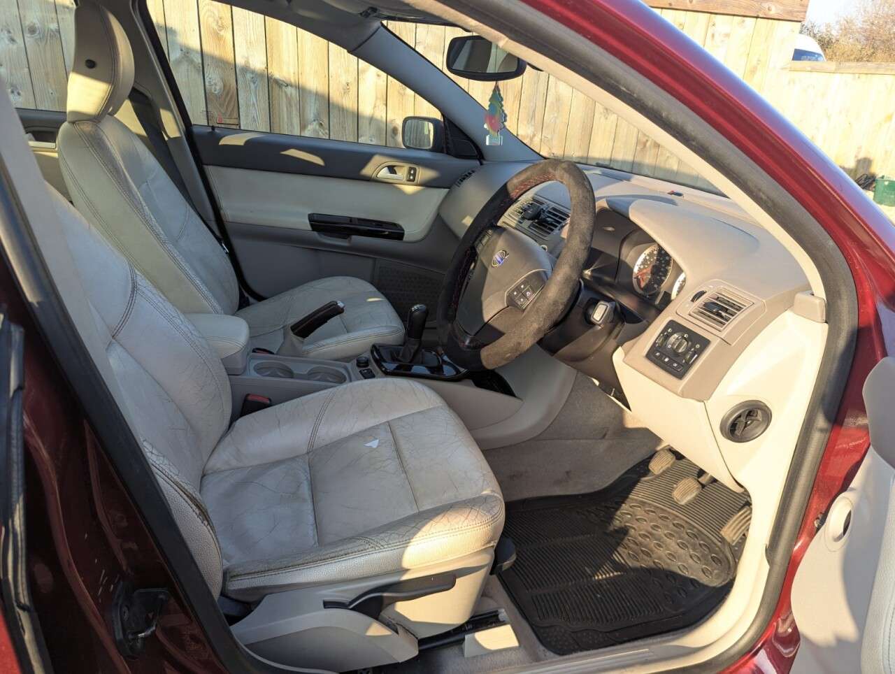 A 2005 VOLVO S40 2.0D SE Saloon 4dr Diesel Manual (153 g/km, 136 bhp) CHEAP PART EXCHANGE TO A 2005 VOLVO S40 2.0D SE Saloon 4dr Diesel Manual (153 g/km, 136 bhp) CHEAP PART EXCHANGE TO