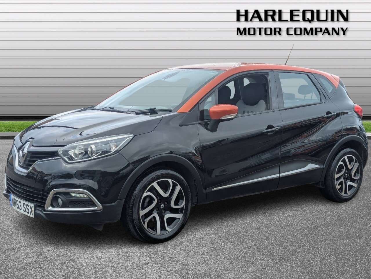 A 2013 RENAULT CAPTUR 1.5 dCi ENERGY Dynamique MediaNav SUV 5dr Diesel Manual Euro 5 (s/s) (90 ps A 2013 RENAULT CAPTUR 1.5 dCi ENERGY Dynamique MediaNav SUV 5dr Diesel Manual Euro 5 (s/s) (90 ps