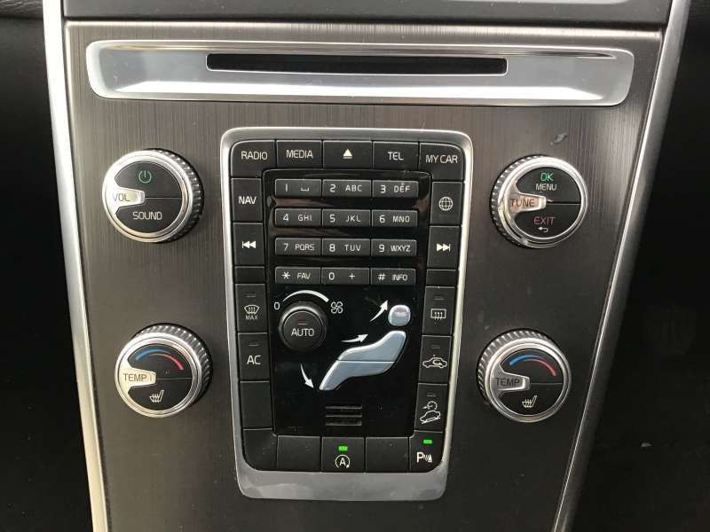 2014 VOLVO XC60 2014 VOLVO XC60