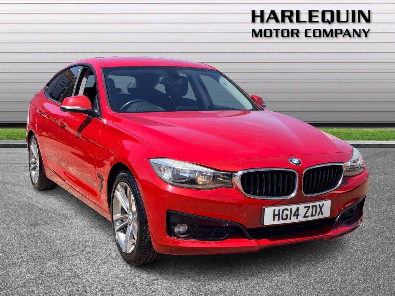 A 2014 BMW 3 SERIES GRAN TURISMO 2.0 318d Sport GT 5dr Diesel Manual Euro 5 (s/s) (143 ps) FULL BMW SERVICE A 2014 BMW 3 SERIES GRAN TURISMO 2.0 318d Sport GT 5dr Diesel Manual Euro 5 (s/s) (143 ps) FULL BMW SERVICE