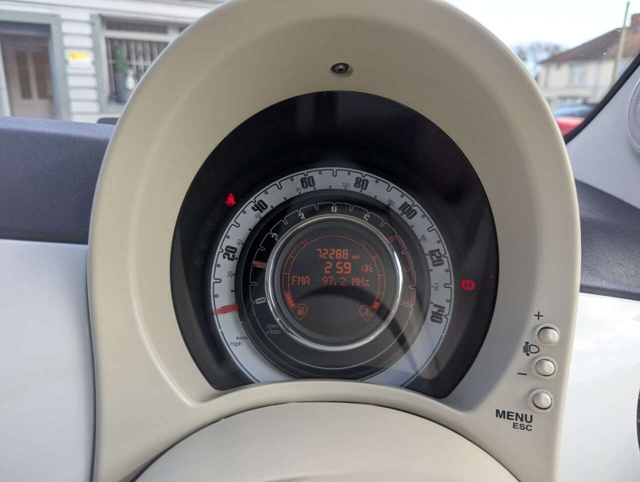 2011 FIAT 500 2011 FIAT 500