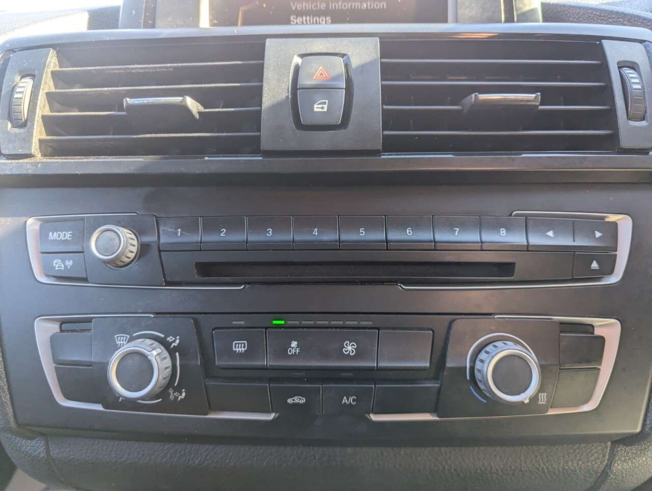 2012 BMW 1 SERIES 2012 BMW 1 SERIES