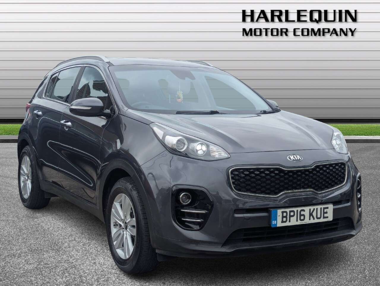 A 2016 KIA SPORTAGE 1.7 CRDi 2 SUV 5dr Diesel Manual Euro 6 (s/s) (114 bhp) FULL SERVICE HISTOR A 2016 KIA SPORTAGE 1.7 CRDi 2 SUV 5dr Diesel Manual Euro 6 (s/s) (114 bhp) FULL SERVICE HISTOR