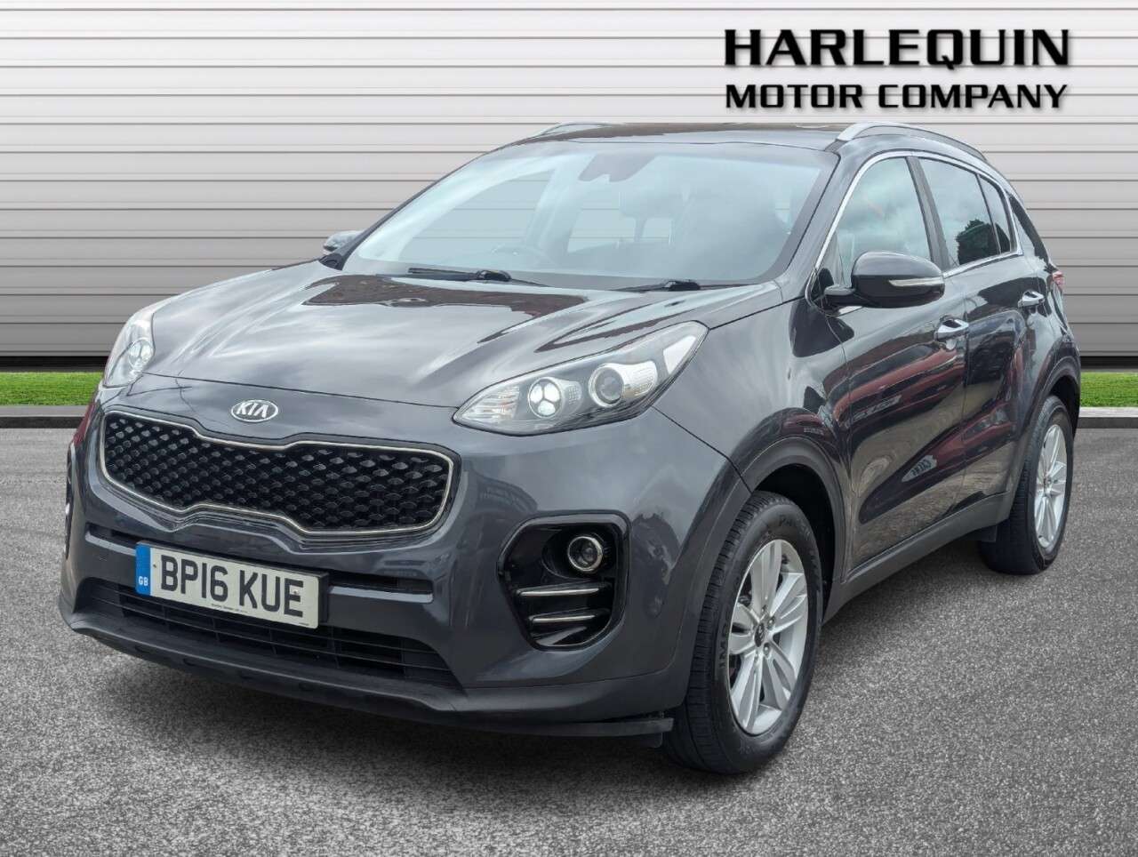 A 2016 KIA SPORTAGE 1.7 CRDi 2 SUV 5dr Diesel Manual Euro 6 (s/s) (114 bhp) FULL SERVICE HISTOR A 2016 KIA SPORTAGE 1.7 CRDi 2 SUV 5dr Diesel Manual Euro 6 (s/s) (114 bhp) FULL SERVICE HISTOR