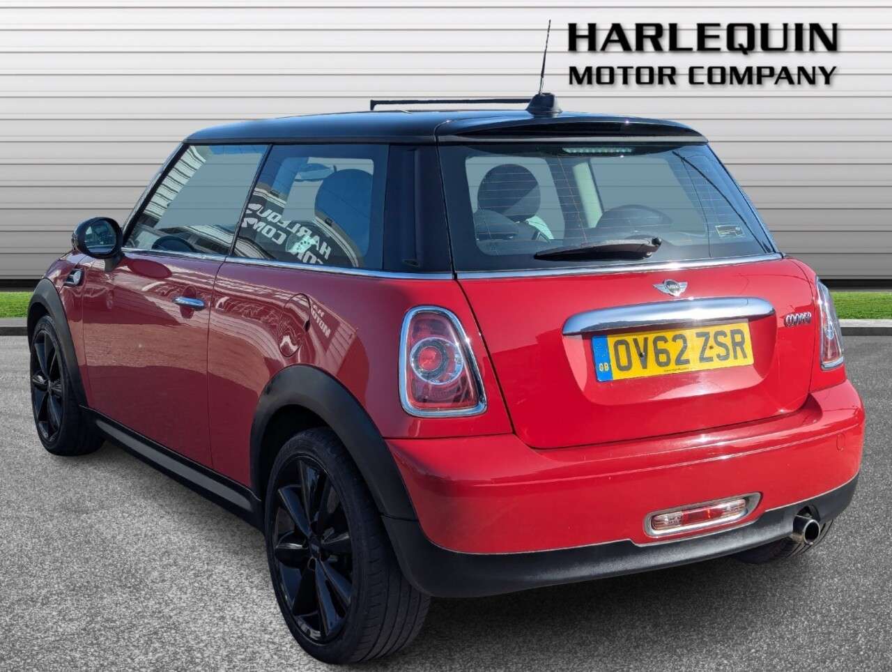 A 2012 MINI HATCH 1.6 Cooper Hatchback 3dr Petrol Manual Euro 5 (s/s) (122 ps) SERVICE HISTOR A 2012 MINI HATCH 1.6 Cooper Hatchback 3dr Petrol Manual Euro 5 (s/s) (122 ps) SERVICE HISTOR