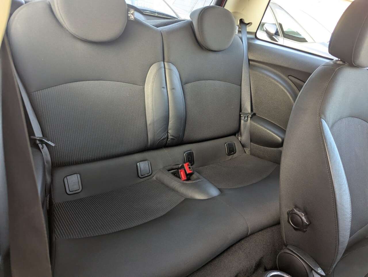 2012 MINI HATCH 2012 MINI HATCH