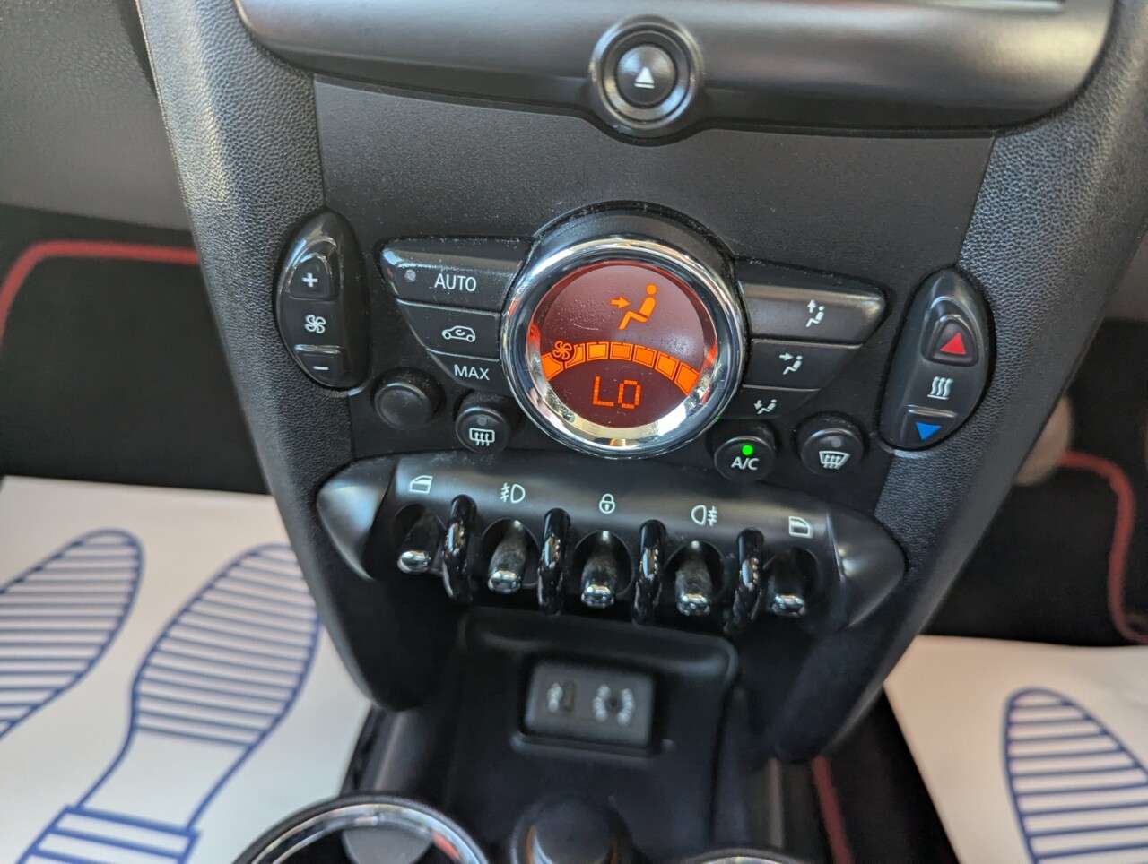 2012 MINI HATCH 2012 MINI HATCH