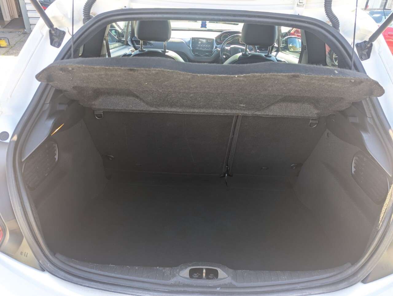 2017 PEUGEOT 208 2017 PEUGEOT 208