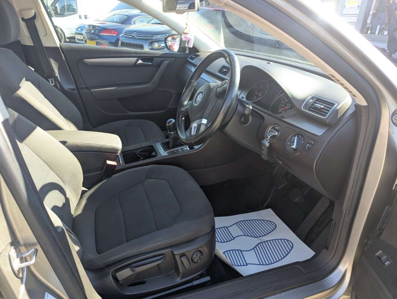 A 2013 VOLKSWAGEN PASSAT 2.0 TDI BlueMotion Tech Highline Estate 5dr Diesel Manual Euro 5 (s/s) (140 A 2013 VOLKSWAGEN PASSAT 2.0 TDI BlueMotion Tech Highline Estate 5dr Diesel Manual Euro 5 (s/s) (140