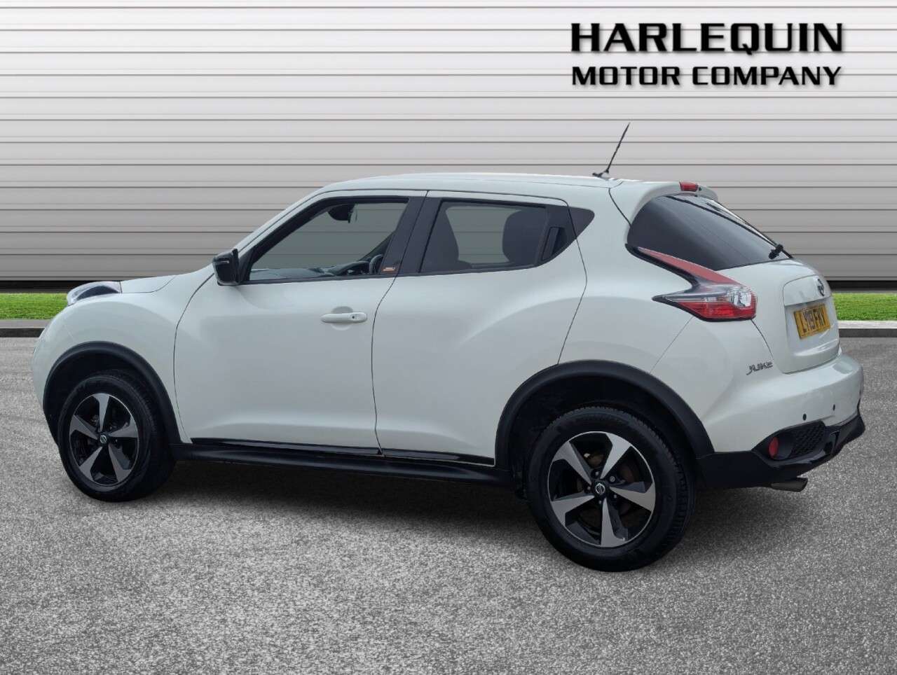 A 2019 NISSAN JUKE 1.6 Bose Personal Edition SUV 5dr Petrol XTRON Euro 6 (112 ps) FULL NISSAN A 2019 NISSAN JUKE 1.6 Bose Personal Edition SUV 5dr Petrol XTRON Euro 6 (112 ps) FULL NISSAN