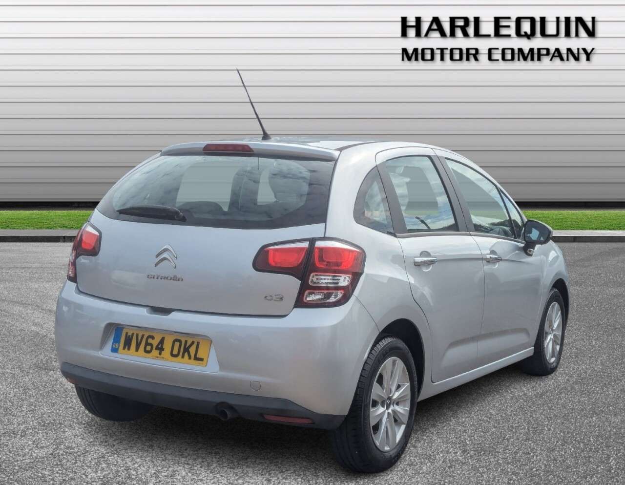 A 2014 CITROEN C3 1.2 VTi VTR+ Hatchback 5dr Petrol Manual Euro 5 (82 ps) FULL SERVICE HISTOR A 2014 CITROEN C3 1.2 VTi VTR+ Hatchback 5dr Petrol Manual Euro 5 (82 ps) FULL SERVICE HISTOR