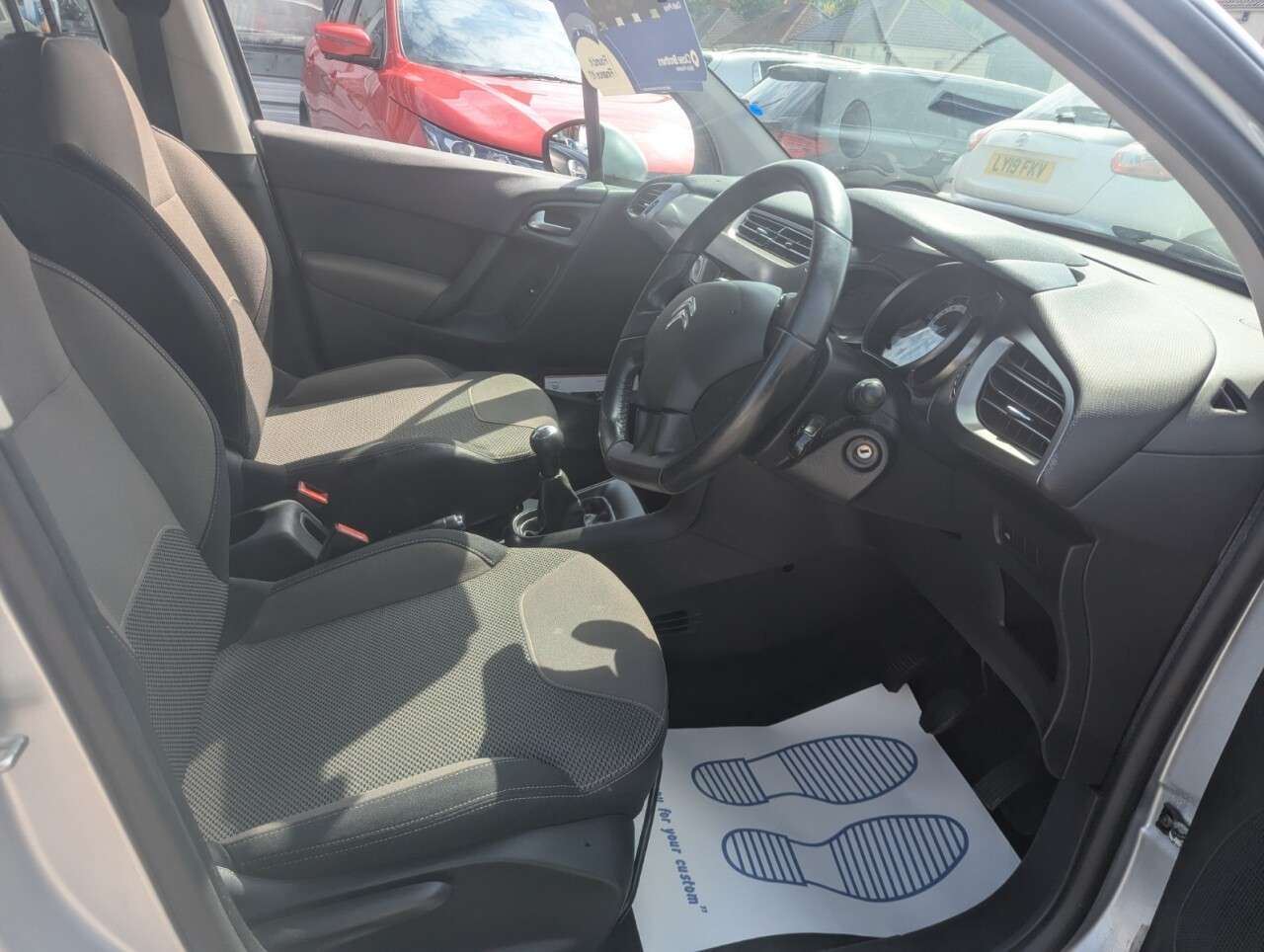 A 2014 CITROEN C3 1.2 VTi VTR+ Hatchback 5dr Petrol Manual Euro 5 (82 ps) FULL SERVICE HISTOR A 2014 CITROEN C3 1.2 VTi VTR+ Hatchback 5dr Petrol Manual Euro 5 (82 ps) FULL SERVICE HISTOR