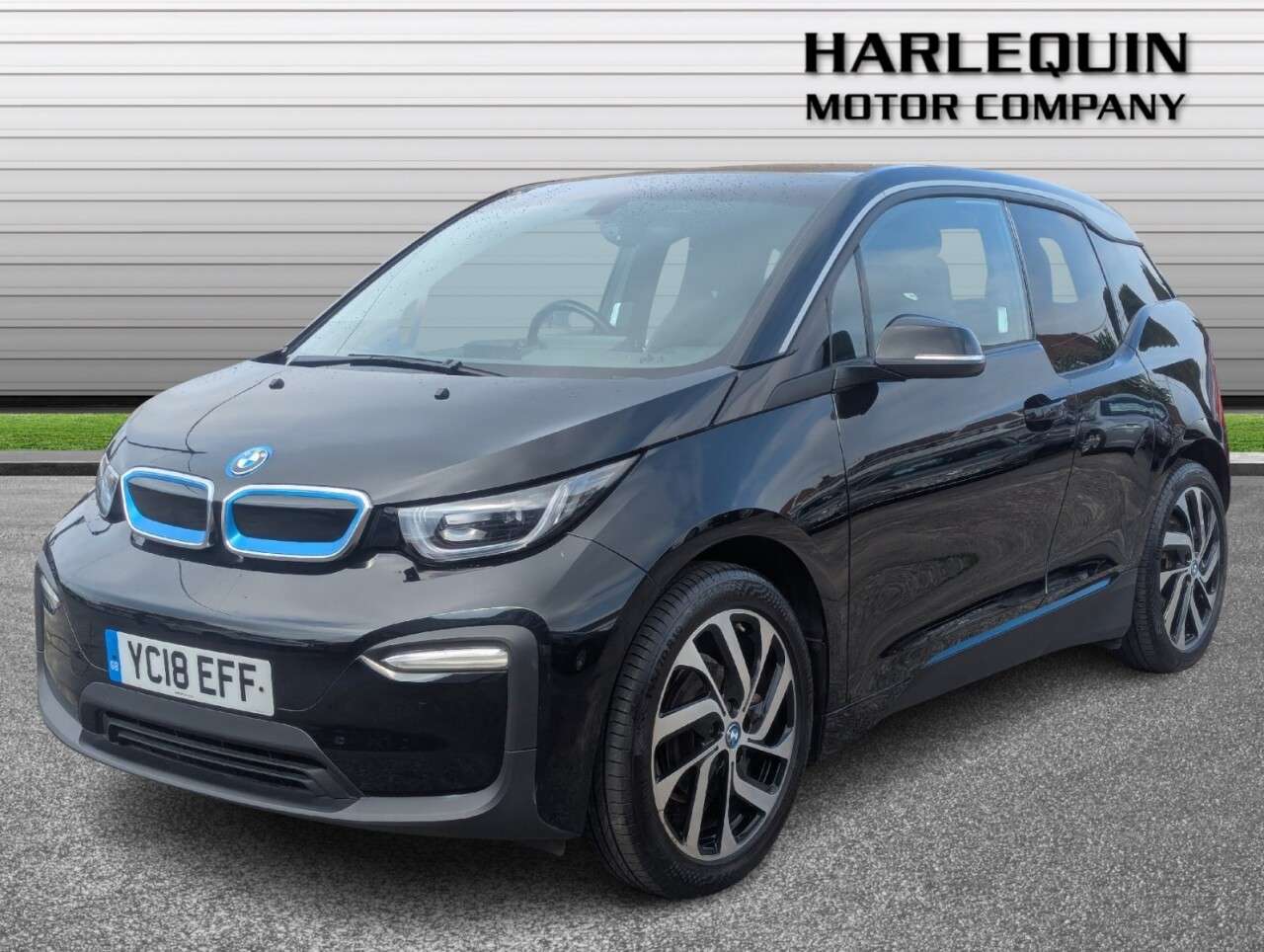 A 2018 BMW I3 33kWh Hatchback 5dr Petrol Plug-in Hybrid Auto Euro 6 (s/s) (Range Extender A 2018 BMW I3 33kWh Hatchback 5dr Petrol Plug-in Hybrid Auto Euro 6 (s/s) (Range Extender
