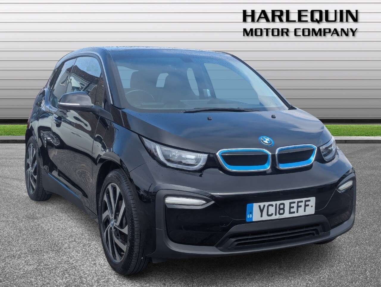 A 2018 BMW I3 33kWh Hatchback 5dr Petrol Plug-in Hybrid Auto Euro 6 (s/s) (Range Extender A 2018 BMW I3 33kWh Hatchback 5dr Petrol Plug-in Hybrid Auto Euro 6 (s/s) (Range Extender