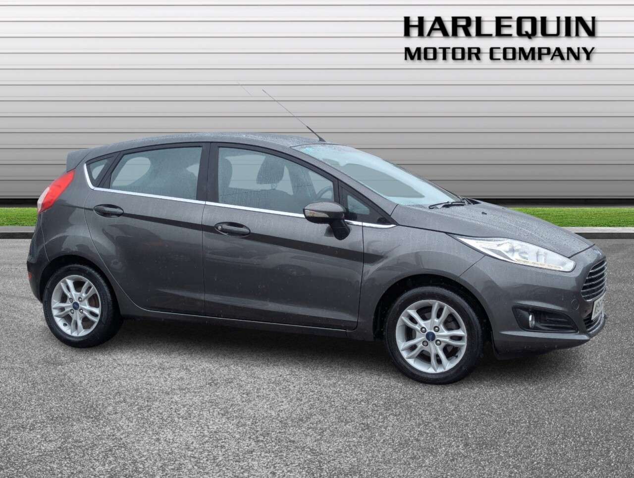 A 2015 FORD FIESTA 1.0 Zetec Hatchback 5dr Petrol Manual Euro 6 (s/s) (80 ps) FULL SERVICE HIS A 2015 FORD FIESTA 1.0 Zetec Hatchback 5dr Petrol Manual Euro 6 (s/s) (80 ps) FULL SERVICE HIS