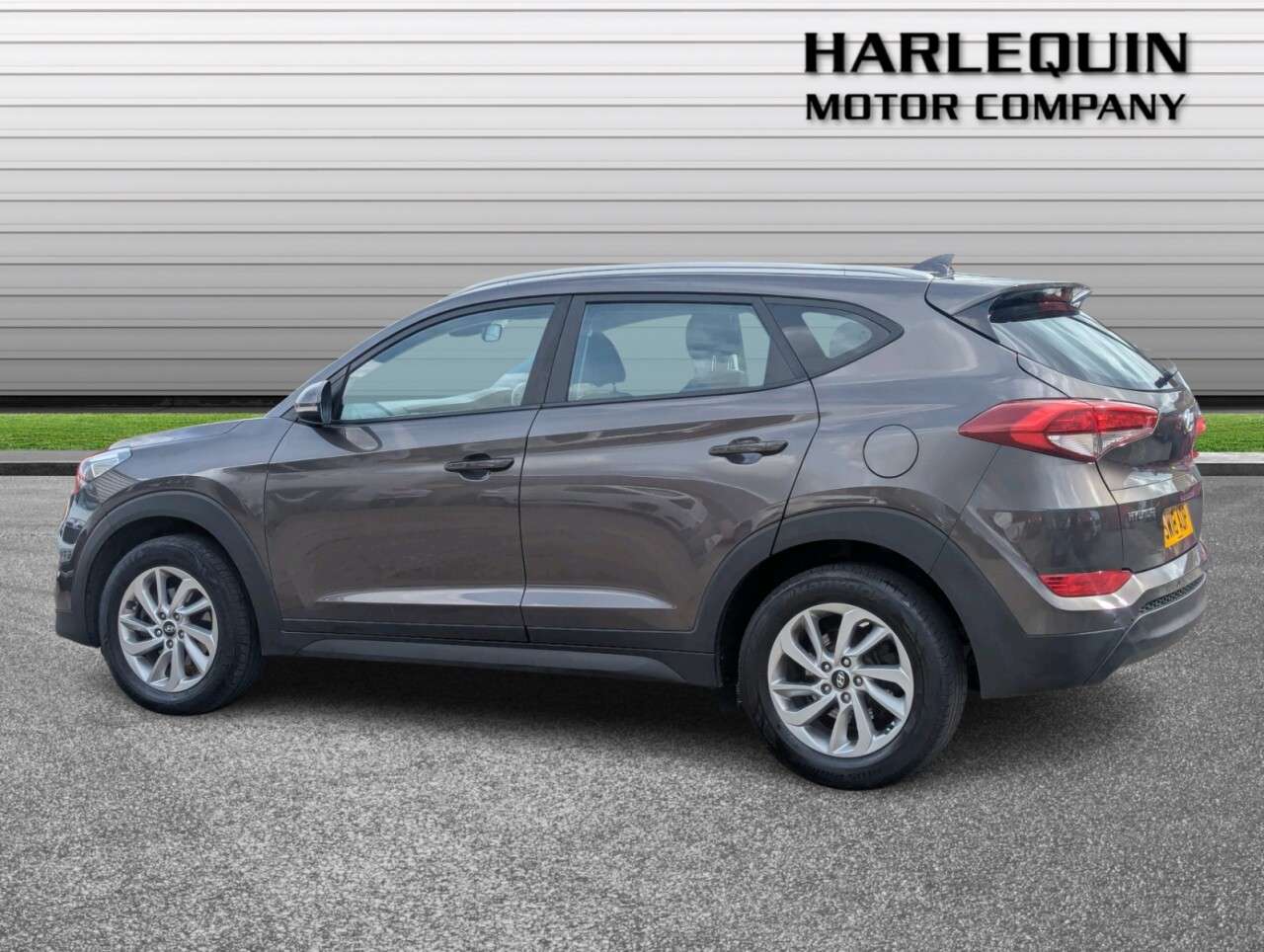 A 2018 HYUNDAI TUCSON 1.7 CRDi Blue Drive SE Nav SUV 5dr Diesel Manual Euro 6 (s/s) (116 ps) FULL A 2018 HYUNDAI TUCSON 1.7 CRDi Blue Drive SE Nav SUV 5dr Diesel Manual Euro 6 (s/s) (116 ps) FULL