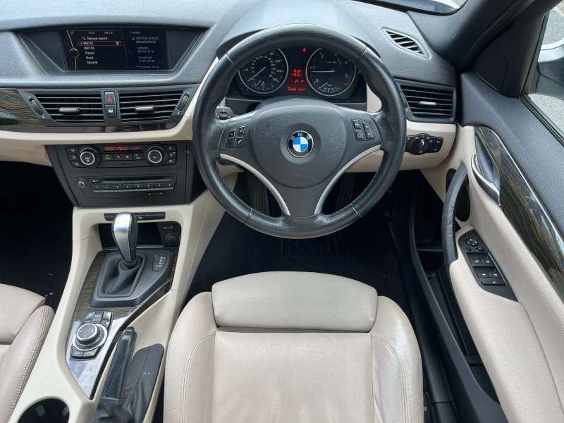 2011 BMW X1 2011 BMW X1