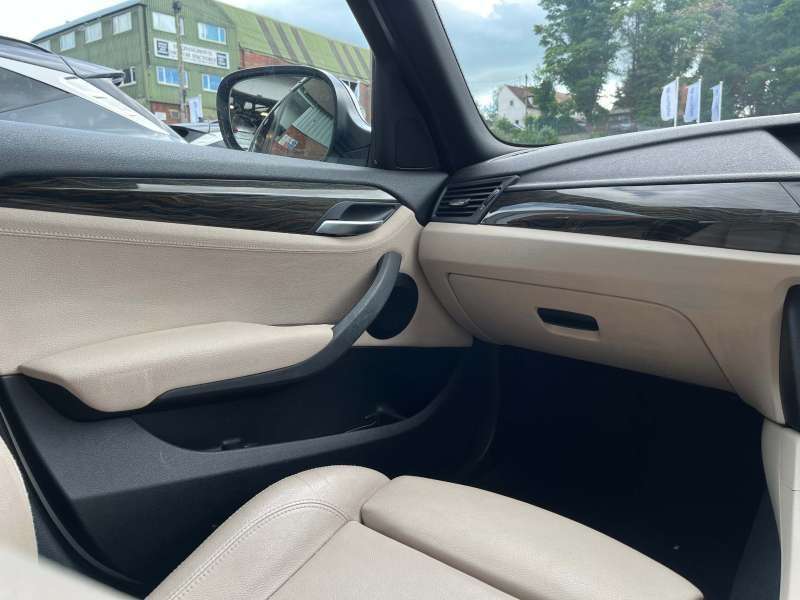 2011 BMW X1 2011 BMW X1