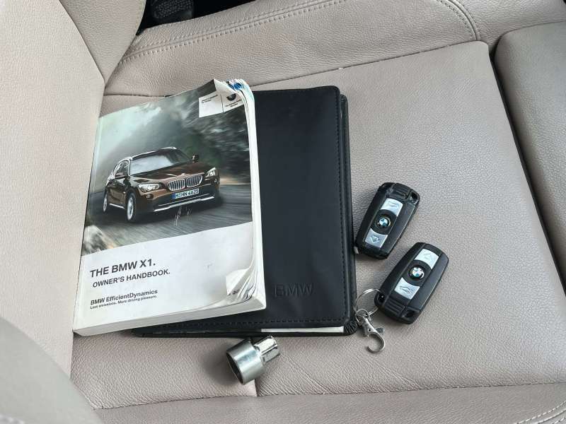 2011 BMW X1 2011 BMW X1