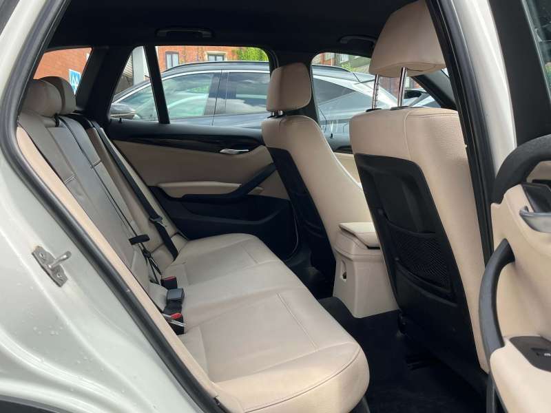 2011 BMW X1 2011 BMW X1