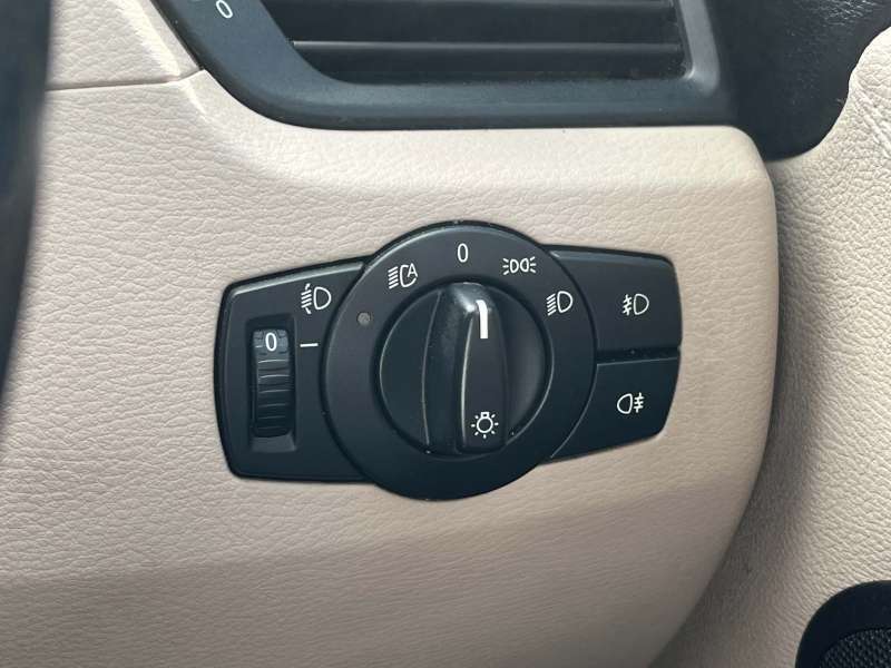 2011 BMW X1 2011 BMW X1