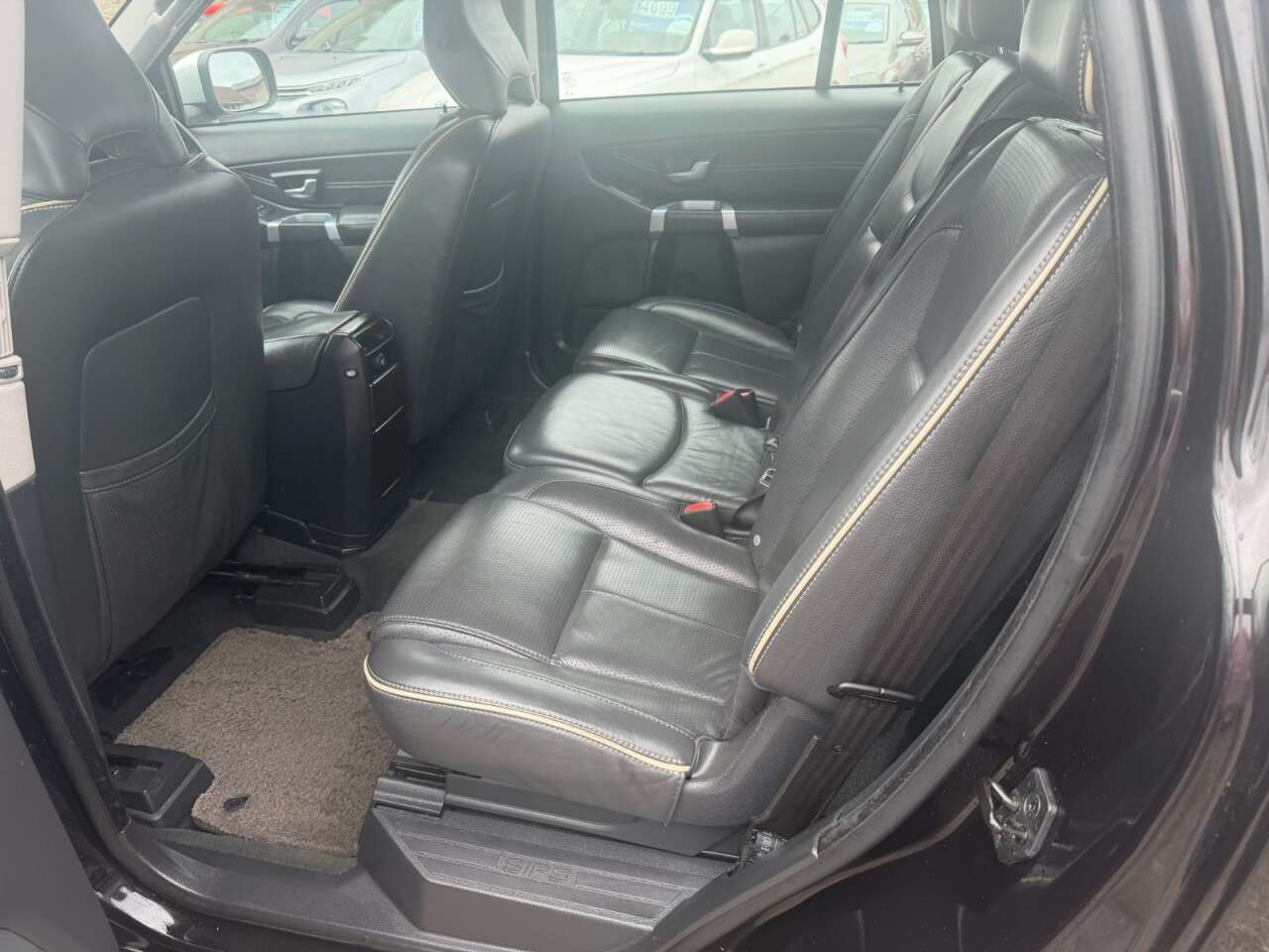 2014 VOLVO XC90 2014 VOLVO XC90