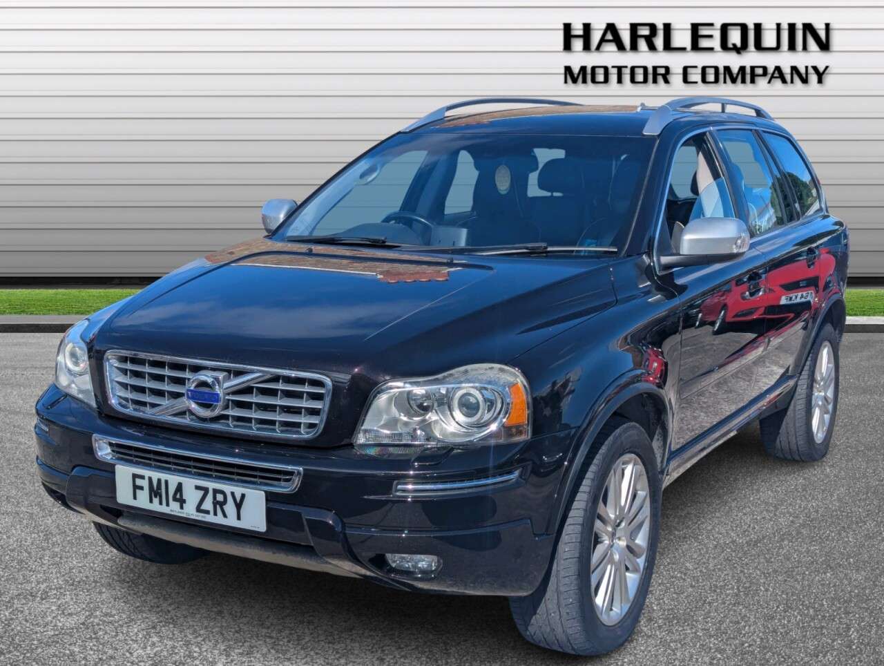 A 2014 VOLVO XC90 2.4 D5 Executive SUV 5dr Diesel Geartronic 4WD Euro 5 (200 ps) FULL SERVICE A 2014 VOLVO XC90 2.4 D5 Executive SUV 5dr Diesel Geartronic 4WD Euro 5 (200 ps) FULL SERVICE