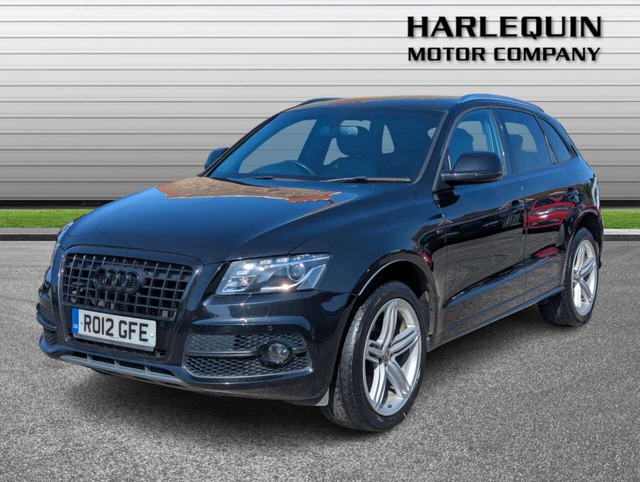 A 2012 AUDI Q5 3.0 TDI V6 S line Special Edition SUV 5dr Diesel S Tronic quattro Euro 5 (2 A 2012 AUDI Q5 3.0 TDI V6 S line Special Edition SUV 5dr Diesel S Tronic quattro Euro 5 (2