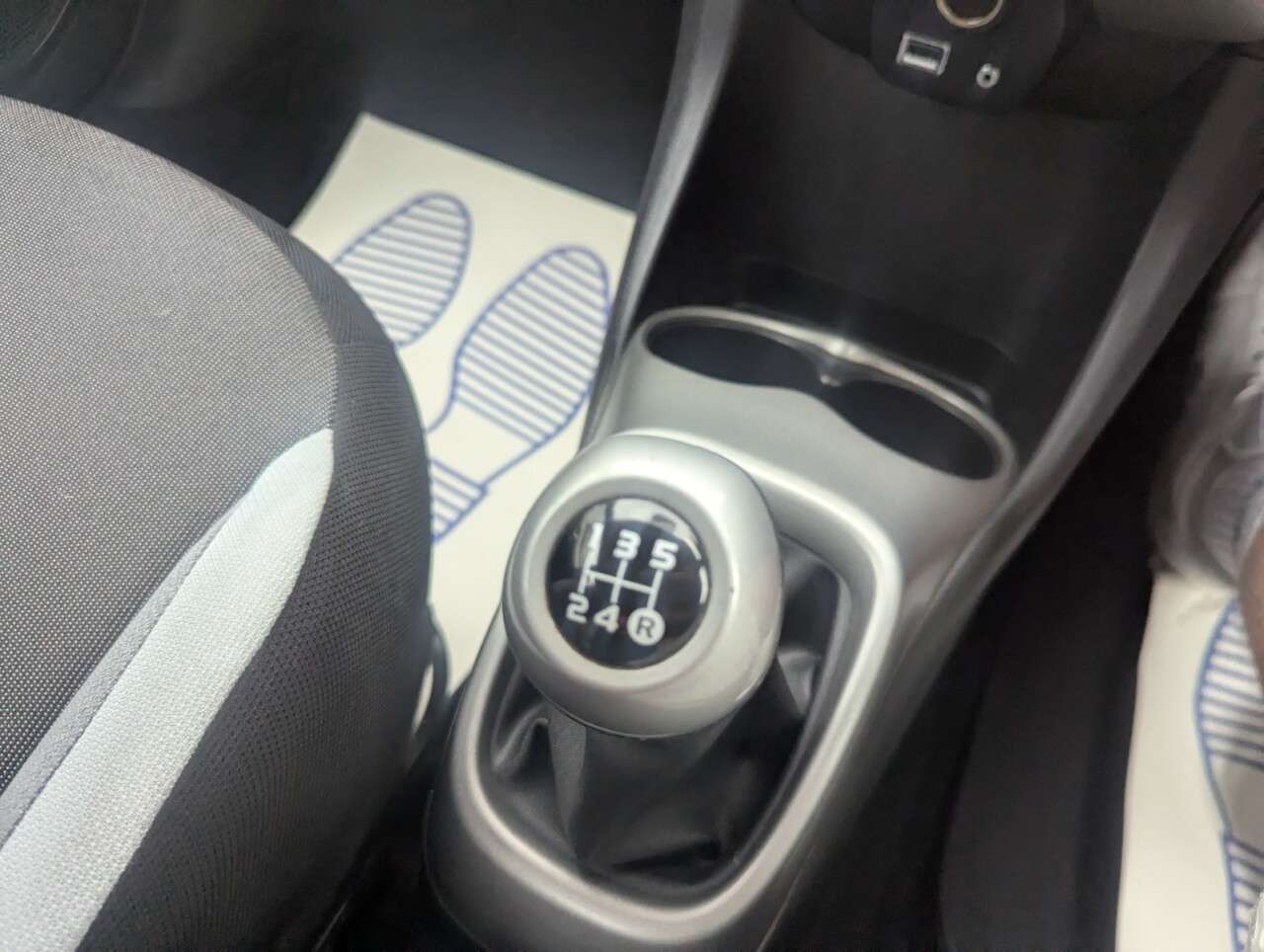 2015 TOYOTA AYGO 2015 TOYOTA AYGO