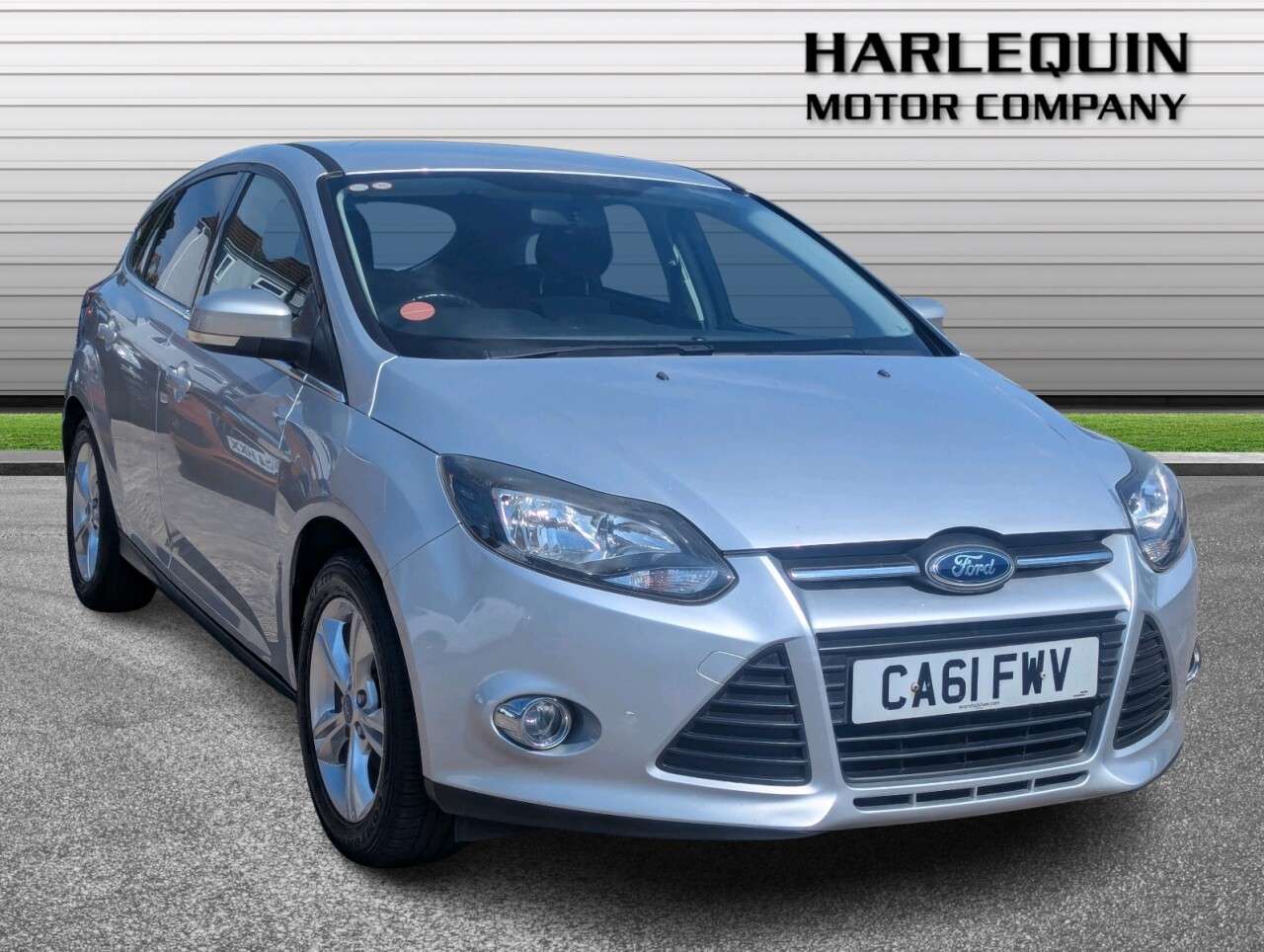 A 2012 FORD FOCUS 1.6 Zetec Hatchback 5dr Petrol Manual Euro 5 (105 ps) FULL SERVICE HISTORY A 2012 FORD FOCUS 1.6 Zetec Hatchback 5dr Petrol Manual Euro 5 (105 ps) FULL SERVICE HISTORY