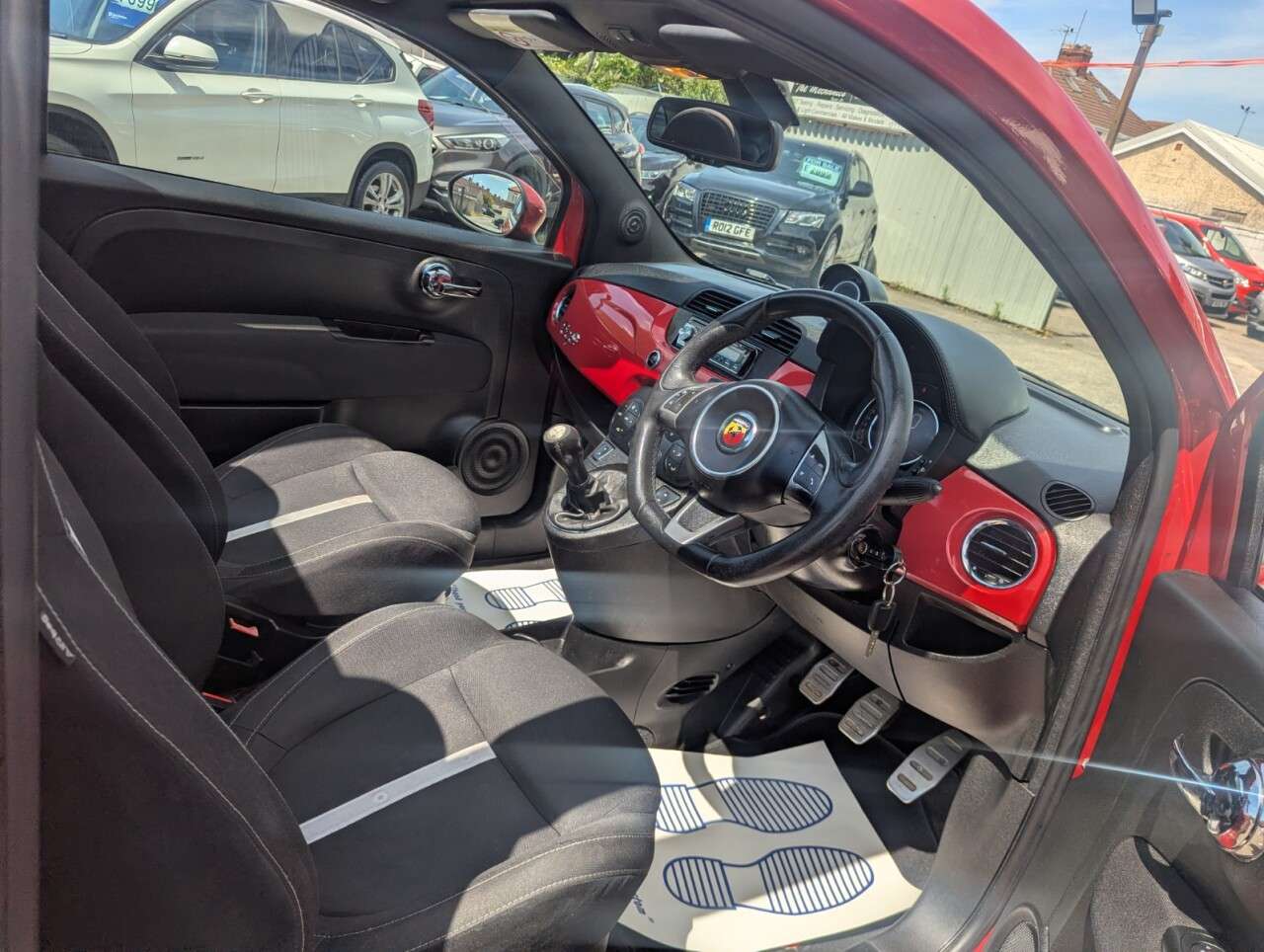 A 2015 ABARTH 500C 1.4 T-Jet Convertible 2dr Petrol Manual Euro 5 (135 bhp) FULL SERVICE HISTO A 2015 ABARTH 500C 1.4 T-Jet Convertible 2dr Petrol Manual Euro 5 (135 bhp) FULL SERVICE HISTO