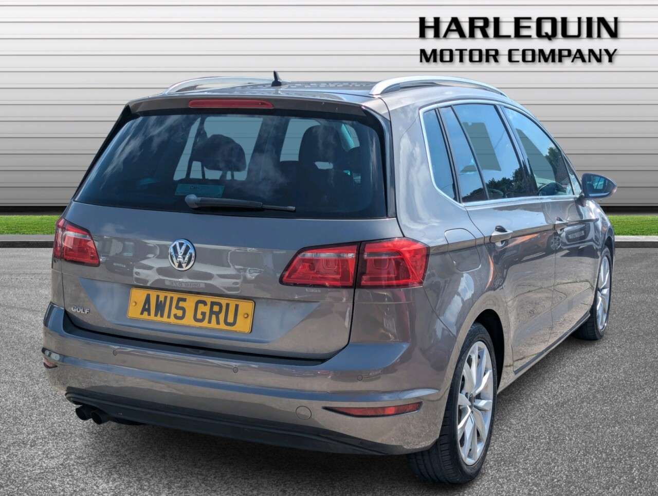 A 2015 VOLKSWAGEN GOLF SV 2.0 TDI BlueMotion Tech GT MPV 5dr Diesel Manual Euro 6 (s/s) (150 ps) SERV A 2015 VOLKSWAGEN GOLF SV 2.0 TDI BlueMotion Tech GT MPV 5dr Diesel Manual Euro 6 (s/s) (150 ps) SERV