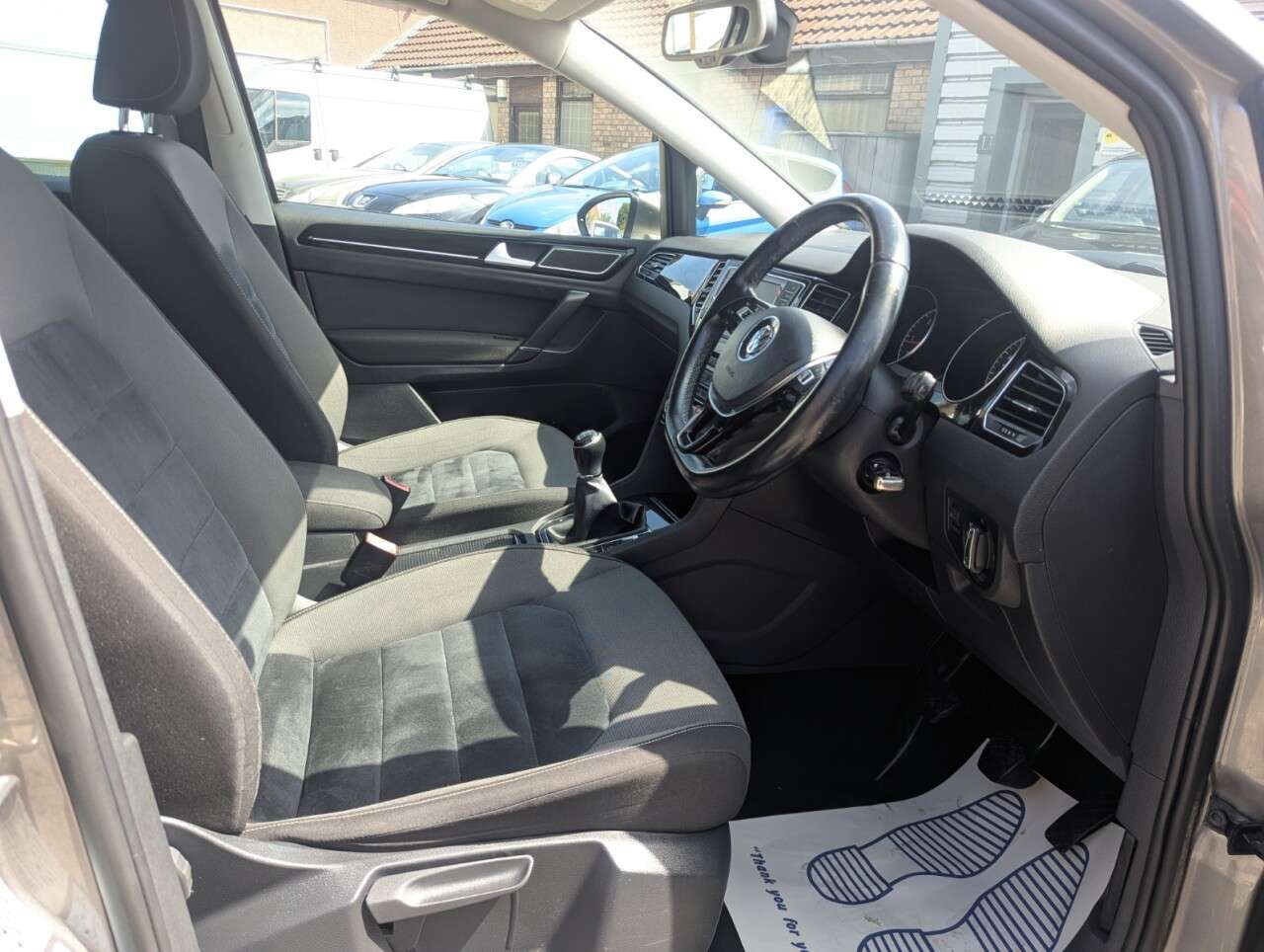 A 2015 VOLKSWAGEN GOLF SV 2.0 TDI BlueMotion Tech GT MPV 5dr Diesel Manual Euro 6 (s/s) (150 ps) SERV A 2015 VOLKSWAGEN GOLF SV 2.0 TDI BlueMotion Tech GT MPV 5dr Diesel Manual Euro 6 (s/s) (150 ps) SERV