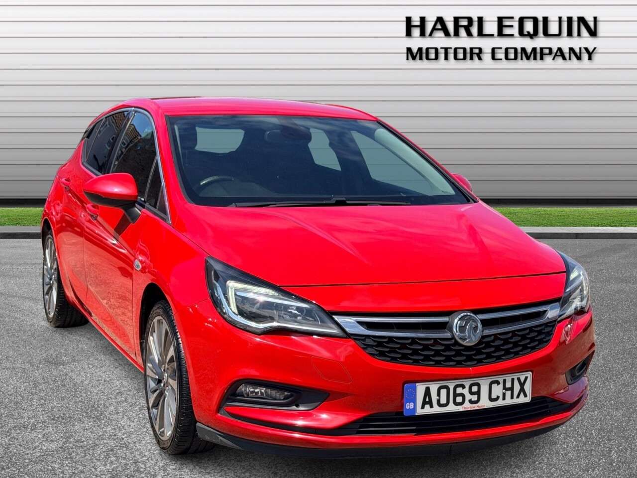 A 2019 VAUXHALL ASTRA 1.4i Turbo Griffin Hatchback 5dr Petrol Manual Euro 6 (150 ps) 1/2 LEATHER A 2019 VAUXHALL ASTRA 1.4i Turbo Griffin Hatchback 5dr Petrol Manual Euro 6 (150 ps) 1/2 LEATHER