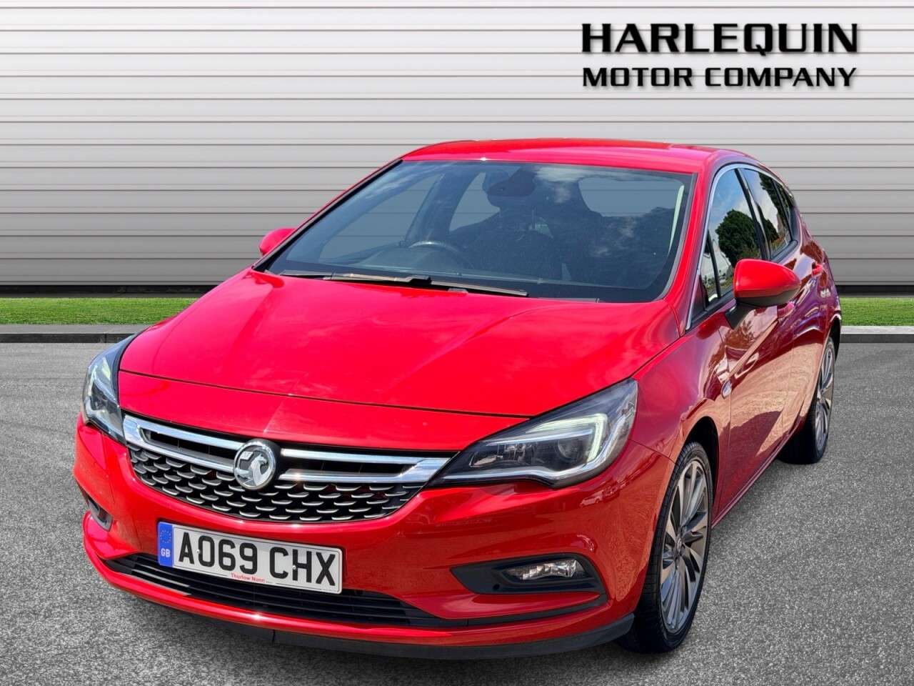 A 2019 VAUXHALL ASTRA 1.4i Turbo Griffin Hatchback 5dr Petrol Manual Euro 6 (150 ps) 1/2 LEATHER A 2019 VAUXHALL ASTRA 1.4i Turbo Griffin Hatchback 5dr Petrol Manual Euro 6 (150 ps) 1/2 LEATHER