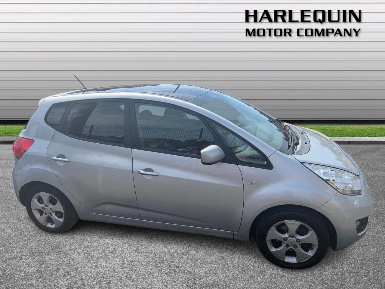 A 2011 KIA VENGA 1.4 3 MPV 5dr Petrol Manual Euro 5 (89 bhp) CHEAP PART EXCHANGE TO CLEAR A 2011 KIA VENGA 1.4 3 MPV 5dr Petrol Manual Euro 5 (89 bhp) CHEAP PART EXCHANGE TO CLEAR