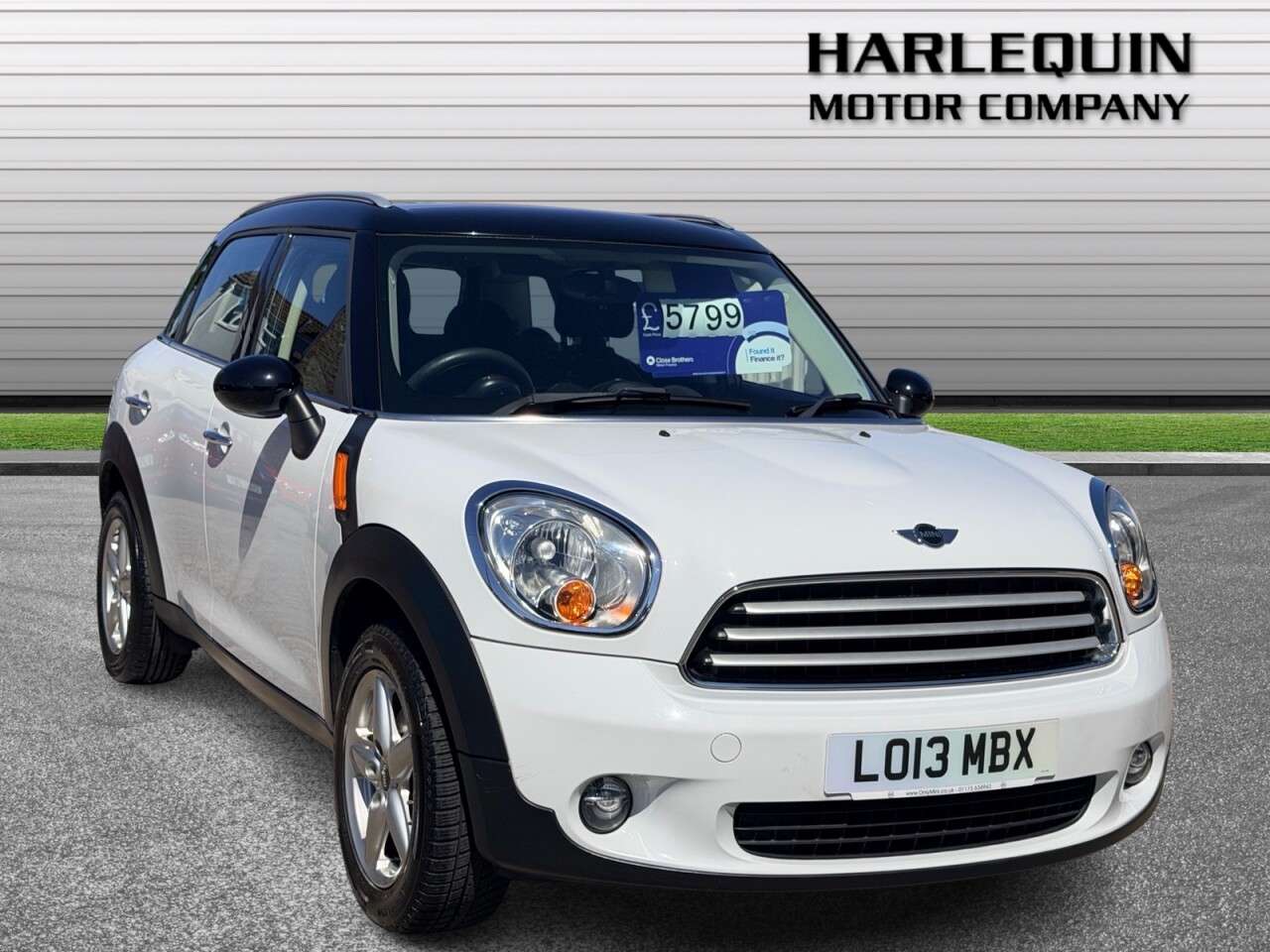 A 2013 MINI COUNTRYMAN 1.6 Cooper SUV 5dr Petrol Auto Euro 6 (122 ps) FULL SERVICE HISTORY 8 STAMP A 2013 MINI COUNTRYMAN 1.6 Cooper SUV 5dr Petrol Auto Euro 6 (122 ps) FULL SERVICE HISTORY 8 STAMP