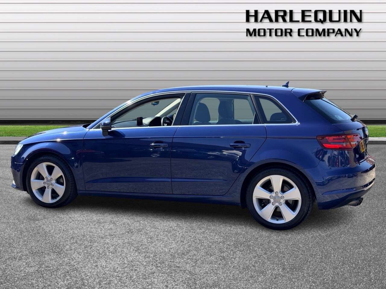 A 2015 AUDI A3 1.4 TFSI CoD Sport Sportback 5dr Petrol Manual Euro 6 (s/s) (150 ps) FULL S A 2015 AUDI A3 1.4 TFSI CoD Sport Sportback 5dr Petrol Manual Euro 6 (s/s) (150 ps) FULL S