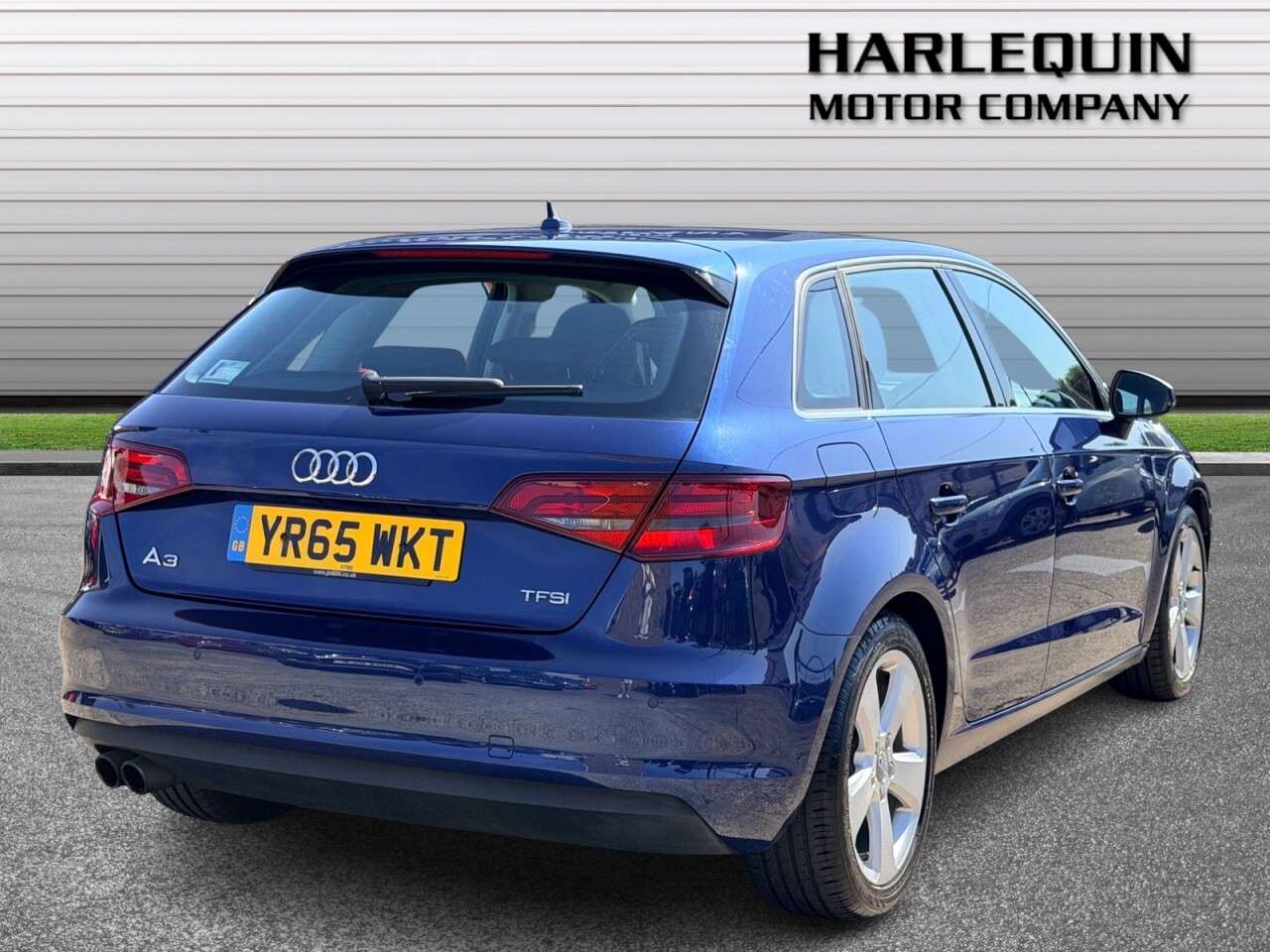 A 2015 AUDI A3 1.4 TFSI CoD Sport Sportback 5dr Petrol Manual Euro 6 (s/s) (150 ps) FULL S A 2015 AUDI A3 1.4 TFSI CoD Sport Sportback 5dr Petrol Manual Euro 6 (s/s) (150 ps) FULL S