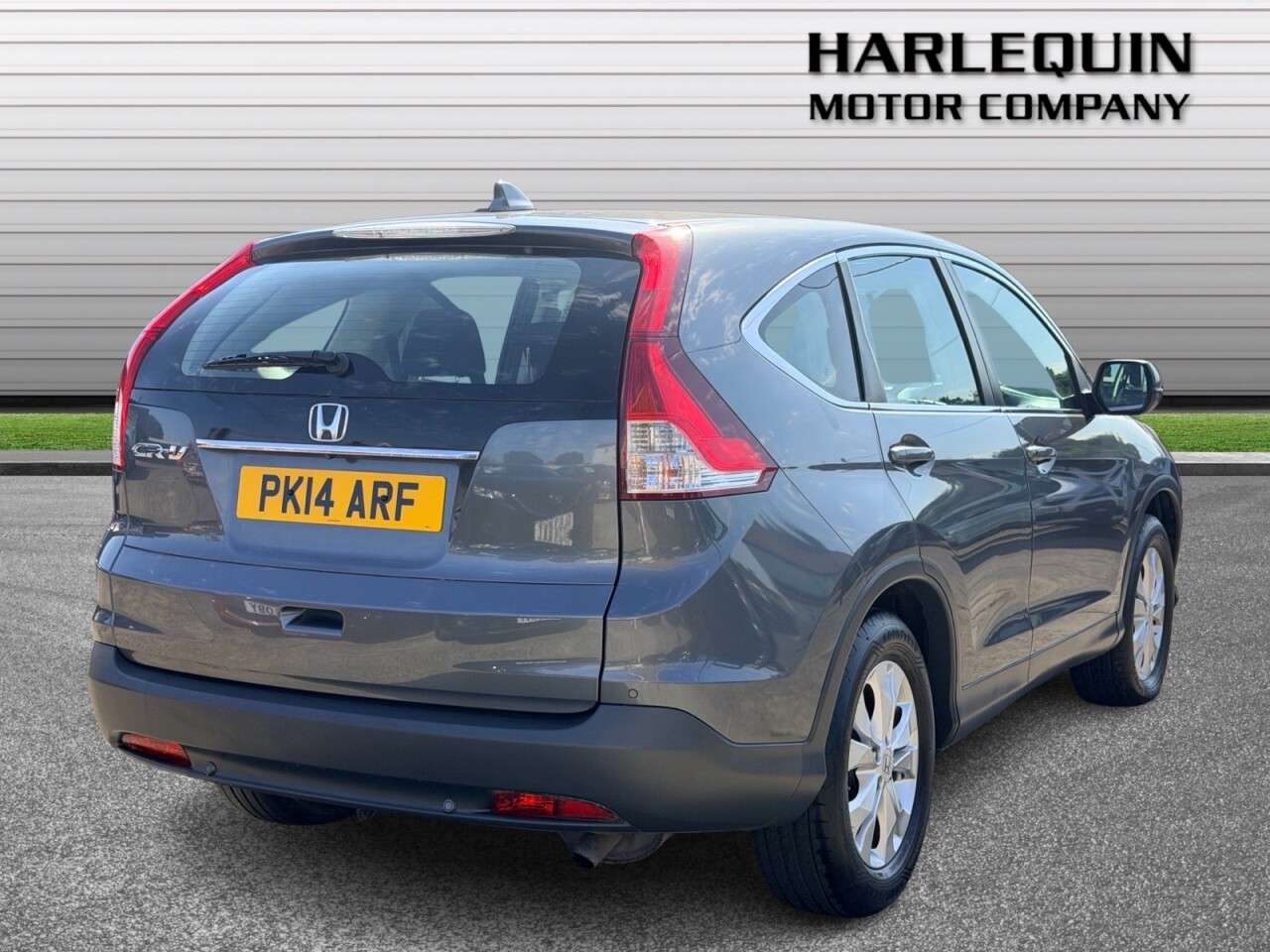 A 2014 HONDA CR-V 2.0 i-VTEC SE SUV 5dr Petrol Auto 4WD Euro 5 (155 ps) SERVICE HISTORY AIR C A 2014 HONDA CR-V 2.0 i-VTEC SE SUV 5dr Petrol Auto 4WD Euro 5 (155 ps) SERVICE HISTORY AIR C