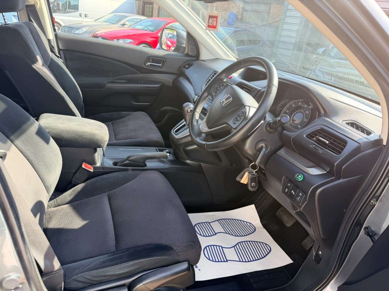 A 2014 HONDA CR-V 2.0 i-VTEC SE SUV 5dr Petrol Auto 4WD Euro 5 (155 ps) SERVICE HISTORY AIR C A 2014 HONDA CR-V 2.0 i-VTEC SE SUV 5dr Petrol Auto 4WD Euro 5 (155 ps) SERVICE HISTORY AIR C