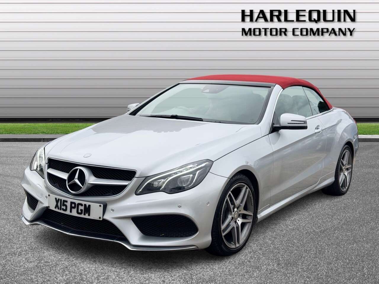 A 2015 MERCEDES-BENZ E CLASS 2.1 E220 BlueTEC AMG Line Cabriolet 2dr Diesel G-Tronic+ Euro 6 (s/s) (177 A 2015 MERCEDES-BENZ E CLASS 2.1 E220 BlueTEC AMG Line Cabriolet 2dr Diesel G-Tronic+ Euro 6 (s/s) (177