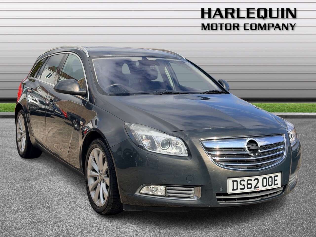 A 2013 VAUXHALL INSIGNIA 2.0 CDTi ecoFLEX Elite Nav Sports Tourer 5dr Diesel Manual Euro 5 (s/s) (16 A 2013 VAUXHALL INSIGNIA 2.0 CDTi ecoFLEX Elite Nav Sports Tourer 5dr Diesel Manual Euro 5 (s/s) (16