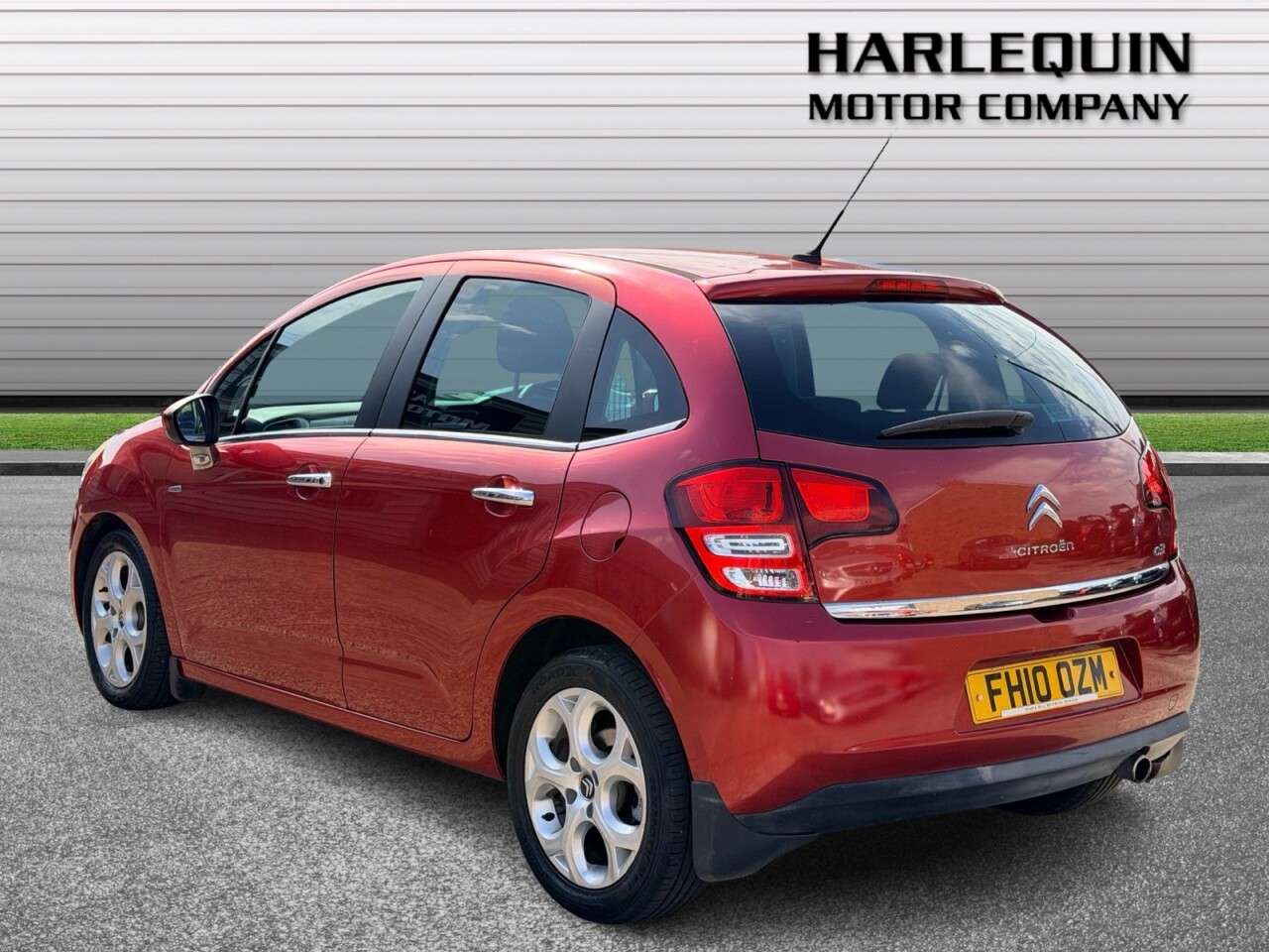 A 2010 CITROEN C3 1.6 VTi Exclusive Hatchback 5dr Petrol Manual Euro 5 (120 ps) 1.6 PART EXCH A 2010 CITROEN C3 1.6 VTi Exclusive Hatchback 5dr Petrol Manual Euro 5 (120 ps) 1.6 PART EXCH