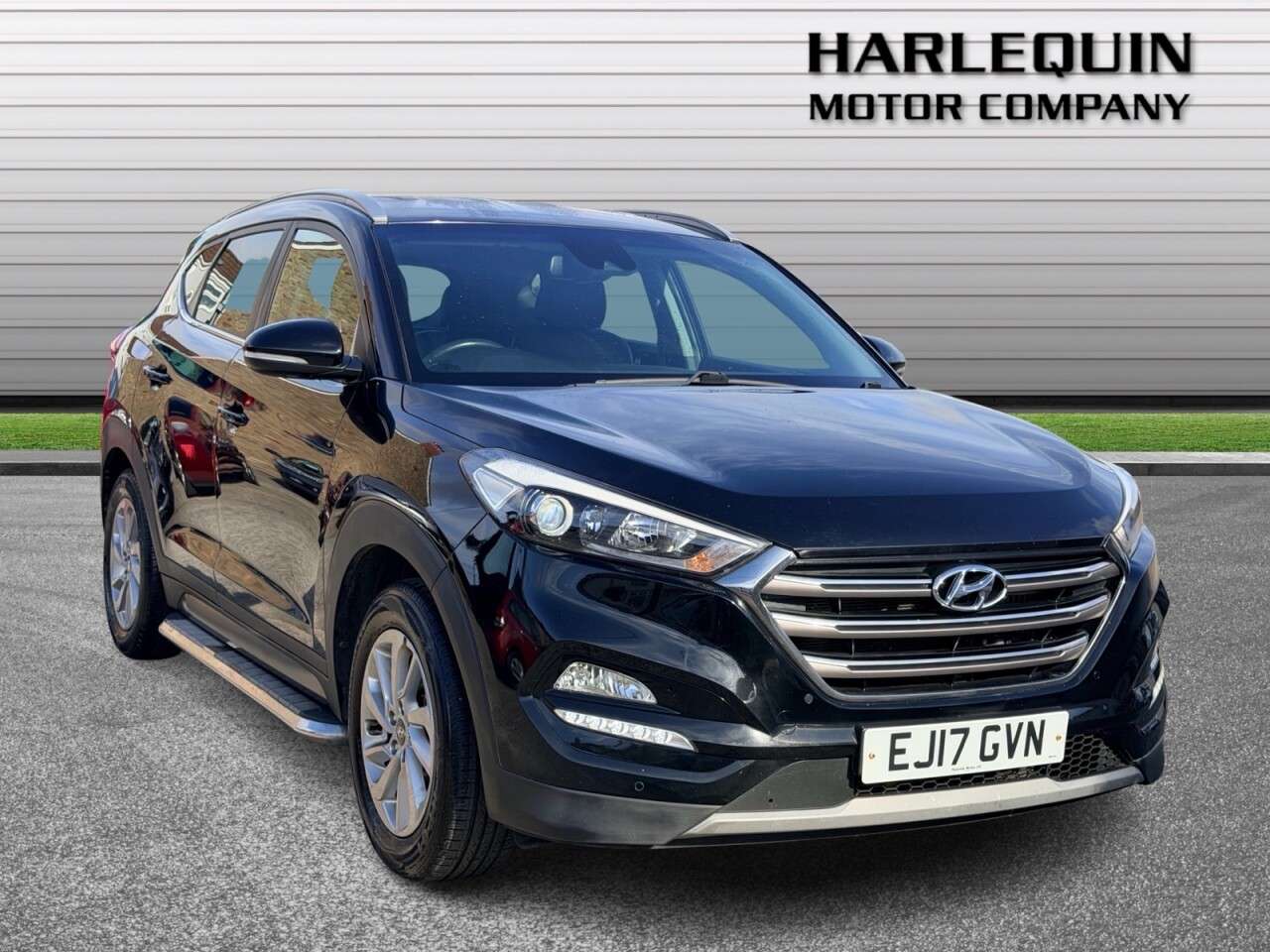 A 2017 HYUNDAI TUCSON 1.7 CRDi Blue Drive Premium SUV 5dr Diesel Manual Euro 6 (s/s) (116 ps) FSH A 2017 HYUNDAI TUCSON 1.7 CRDi Blue Drive Premium SUV 5dr Diesel Manual Euro 6 (s/s) (116 ps) FSH