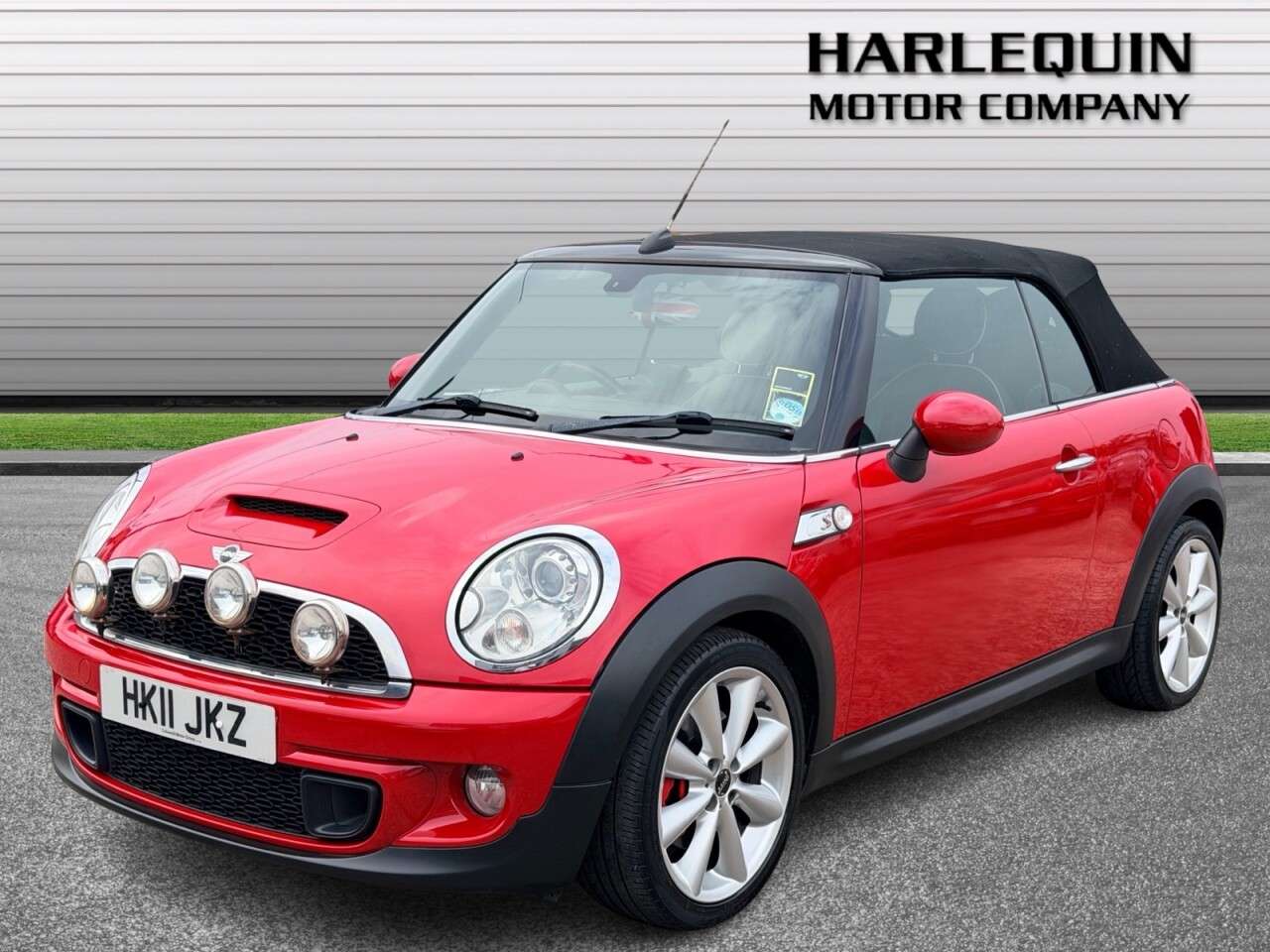 A 2011 MINI CONVERTIBLE 1.6 Cooper S Convertible 2dr Petrol Manual Euro 5 (s/s) (184 ps) FULL BMW/M A 2011 MINI CONVERTIBLE 1.6 Cooper S Convertible 2dr Petrol Manual Euro 5 (s/s) (184 ps) FULL BMW/M